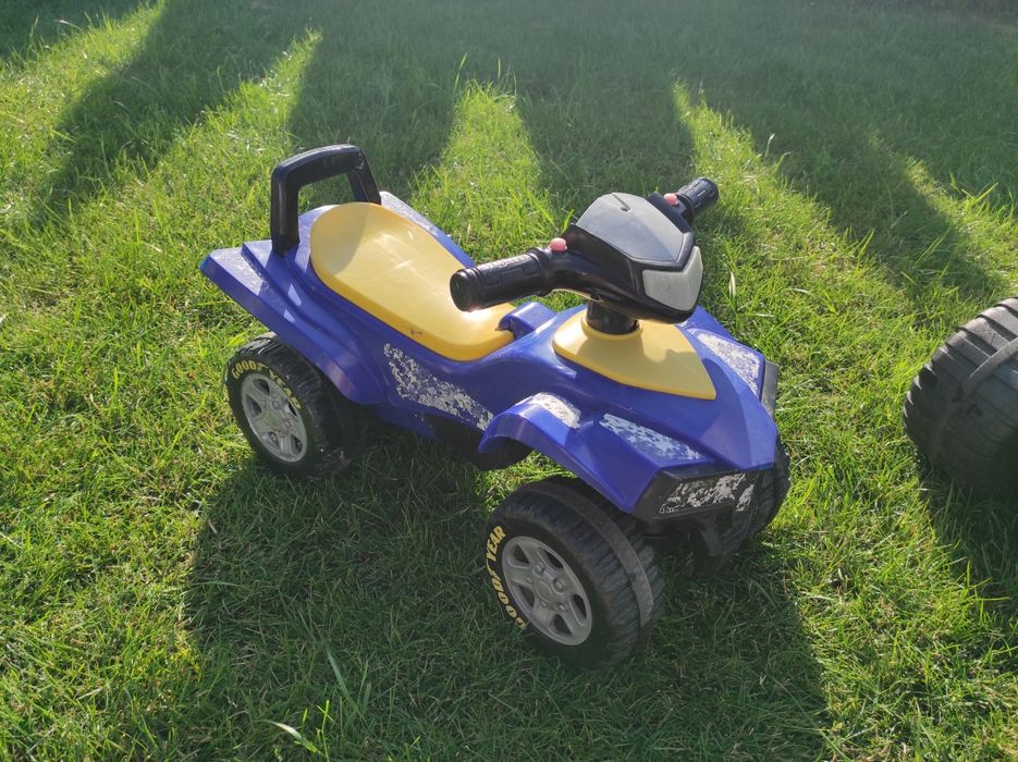 Zabawki ogrodowe - quad jeździk