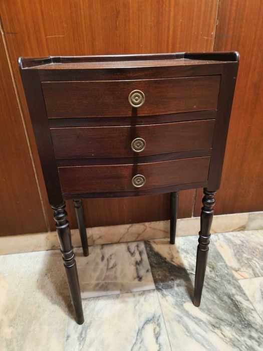 Mesa Vintage Quase Nova, Imperdível! - Porto Foz