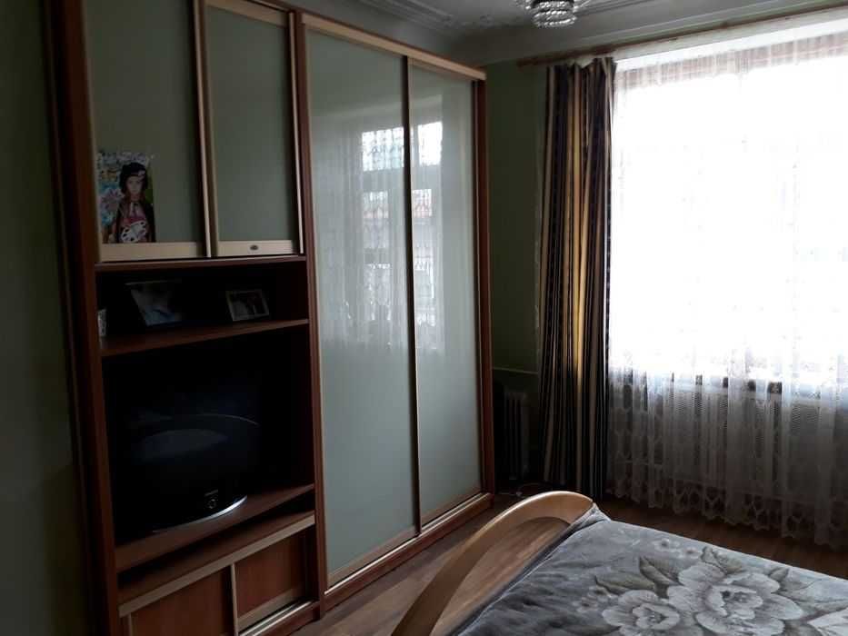 Продаж квартири по вул. Золотоустівська, Солдатська слобідка