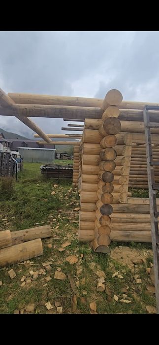 Продаю дерев'яну конструкцію зруб