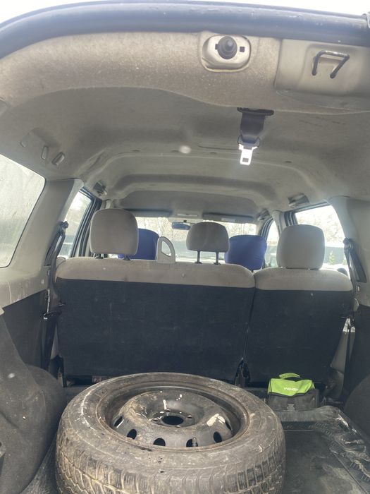 Цікавить обмін ПАСАЖИР 5 місний Daciy logan mcw 2008 1,6 газ