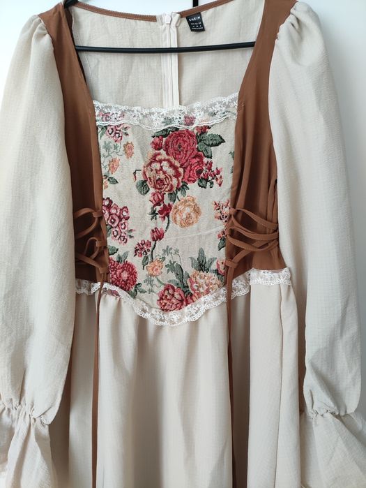 Sukienka na bal przebierańców