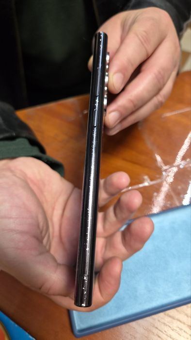 Samsung s22 ultra 12gb. 512gb.