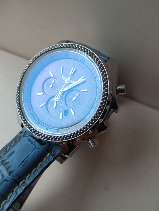 Часы наручные Breitling