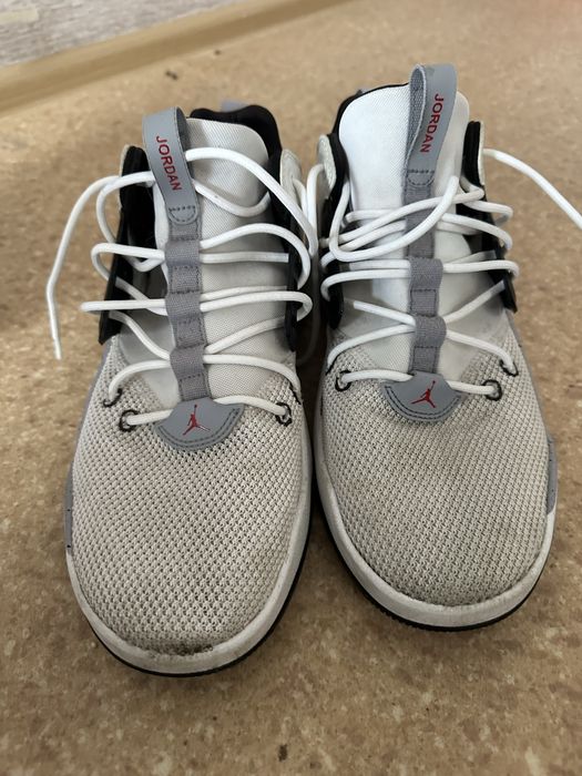 Кроссовки jordan