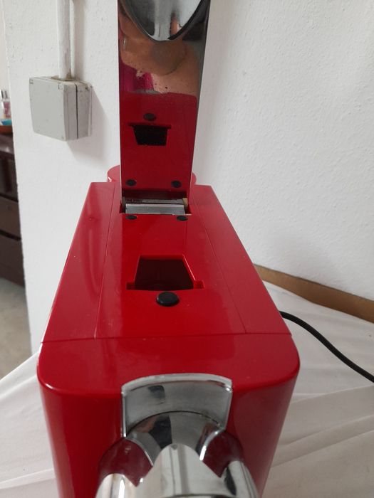 Máquina de café expresso Continente