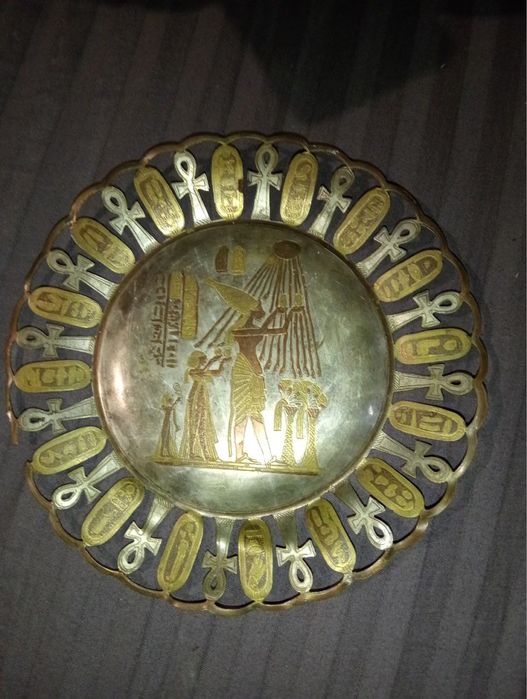 Сувинрная тарелка в Египетском стиле.