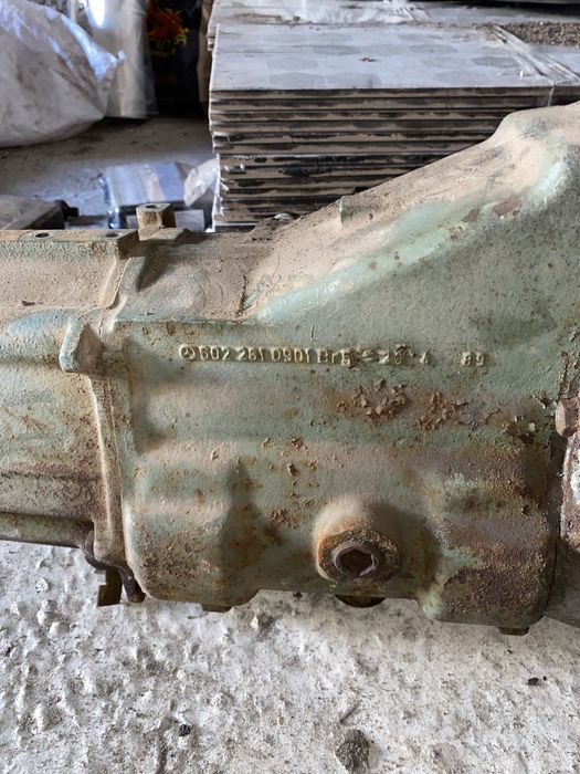 Кпп Мерседес Т1 з кулісою можна без різні