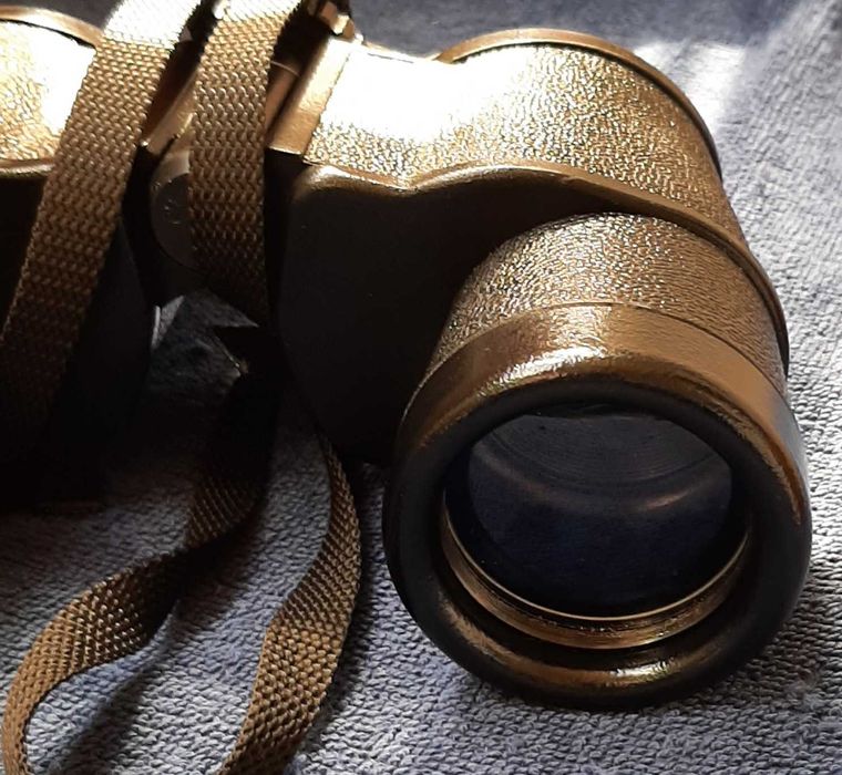 Бинокль БПЦ 8х40, отличное состояние.