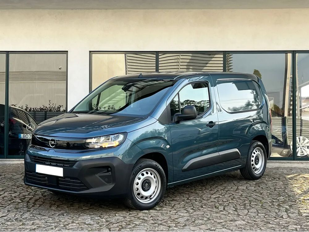 Opel Combo Cargo L1 1.5 CDTi 130cv AT8 (caixa automática)