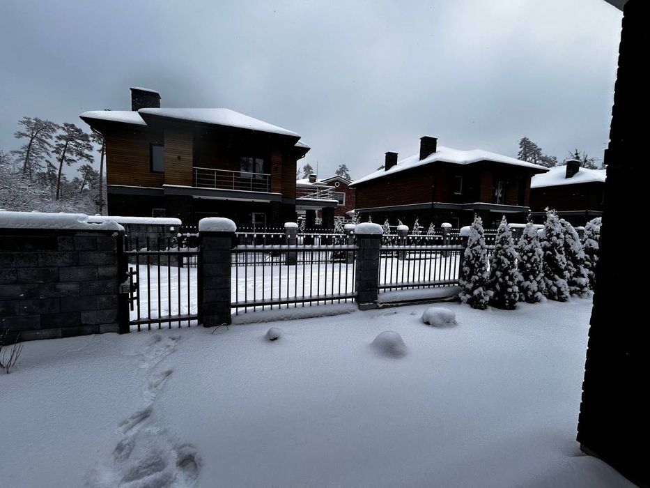 Сучасний будинок у стилі Luxury