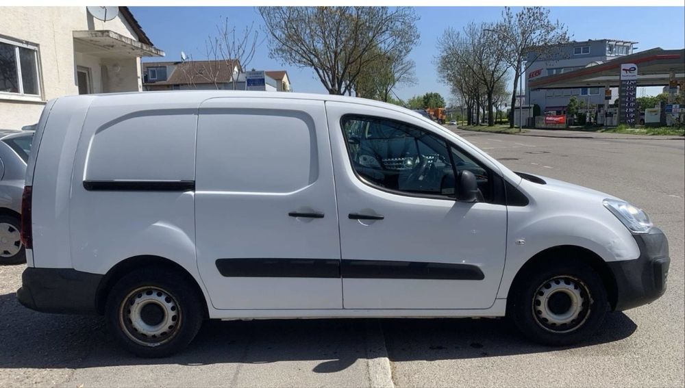 Citroen berlingo 1.6 eHDI 100 CV 2016 automatica longa