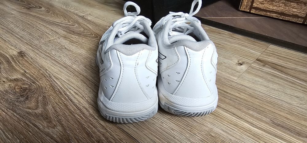 Asics gel Rocket 11 rozmiar 37.5  wkładka 23,5cm używane mało