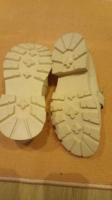 Mokasyny damskie demo sezonie