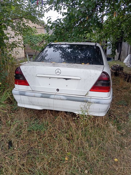 Продам Мерседес після невеликого дтп