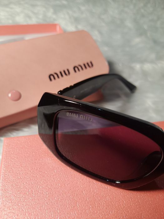 Óculos de sol Miu Miu