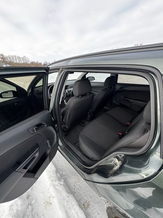 Продам Opel Astra H