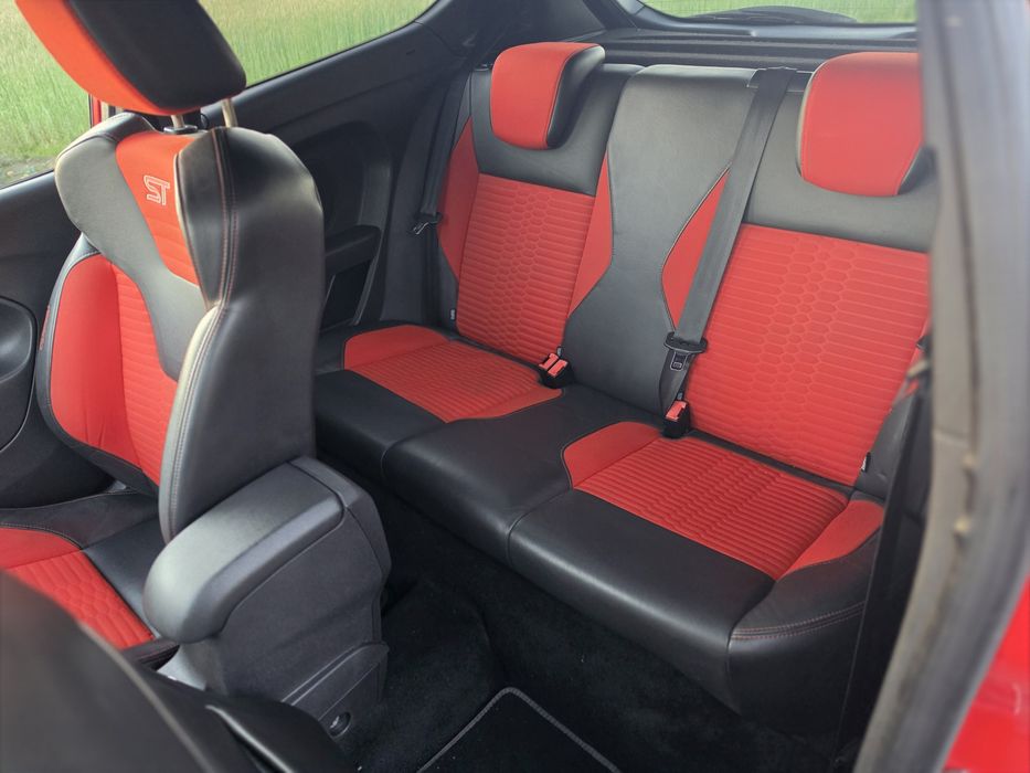 Piękny Ford Fiesta ST Niski Przebieg