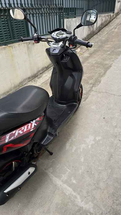 Mota Moto Sym crox 50cc 4 tempos