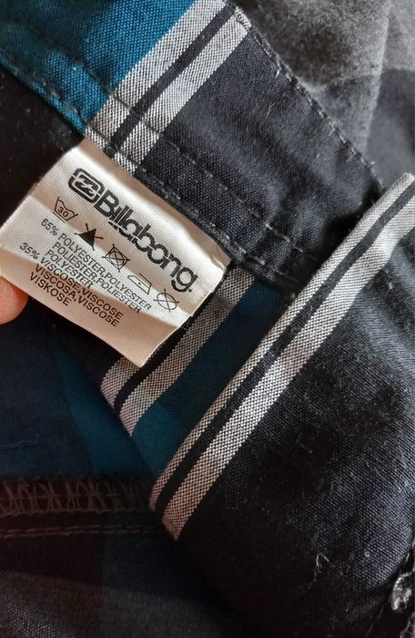 Calções Billabong em padrão xadrez grande, tamanho 34