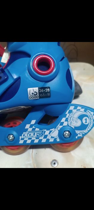 Patins em linha cor azul