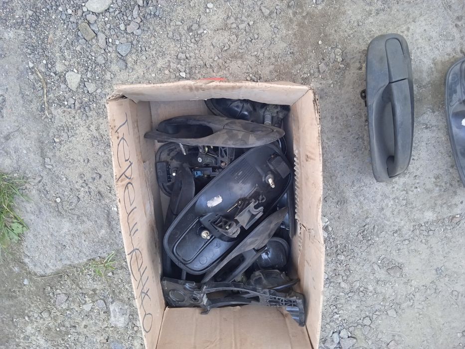 Ручка двери Рено трафик, Опель Виваро, трафік, віваро