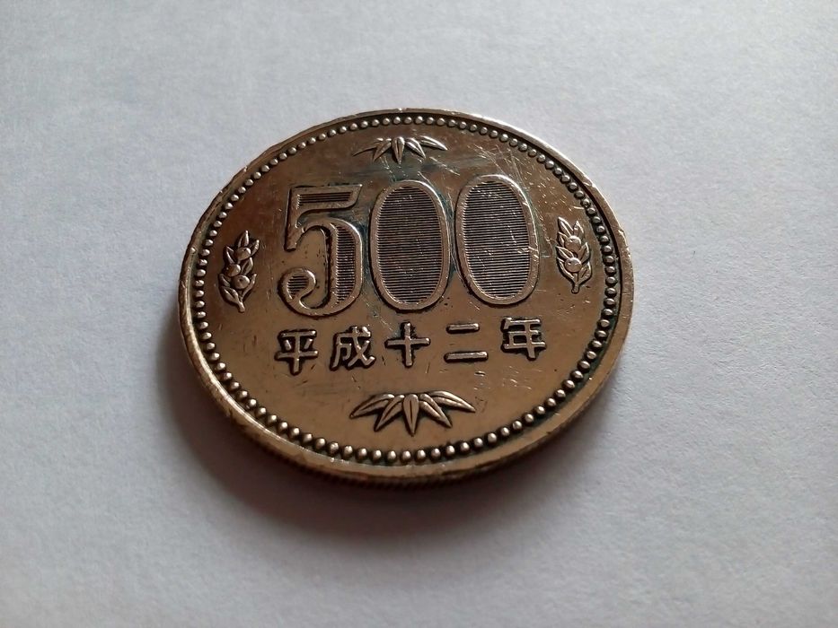 монеты 10 злотых Польша 500 иен Япония марка Германия pfennig шекель