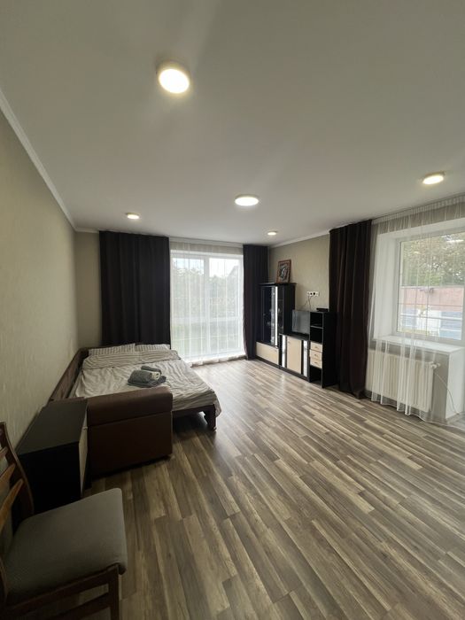 Подобово оренда Винники ( Syperhumans,Emily Resort, військ. госпіталь)