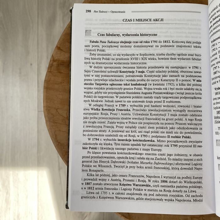 lektura szkolna książka “Pan Tadeusz” autorstwa Adama Mickiewicza