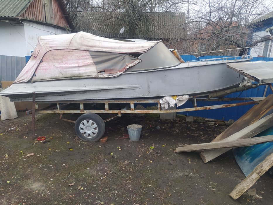 Продам лодку южанку