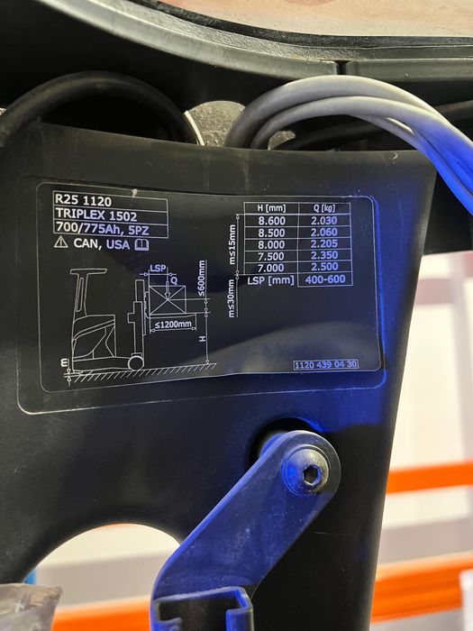 Wózek elektryczny Linde Rigetruck R-25-01 (1120)