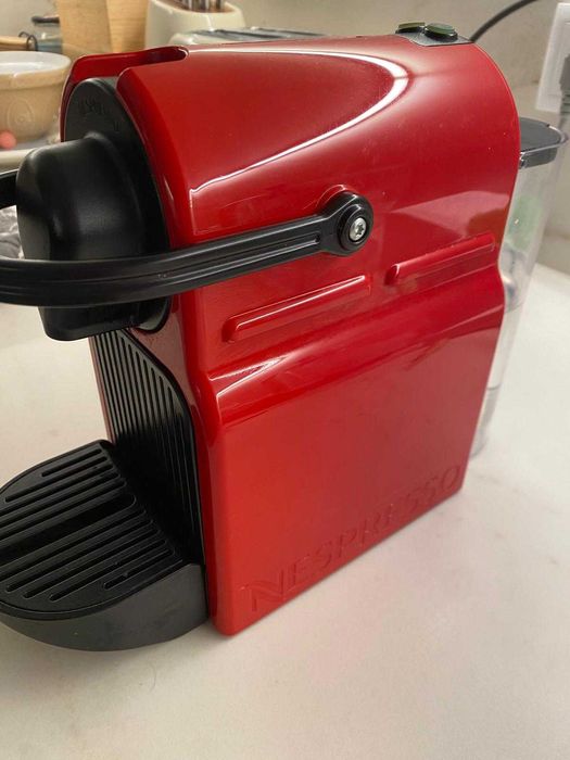 Máquina Café Nespresso Krups INISSIA RED (AVARIADA)