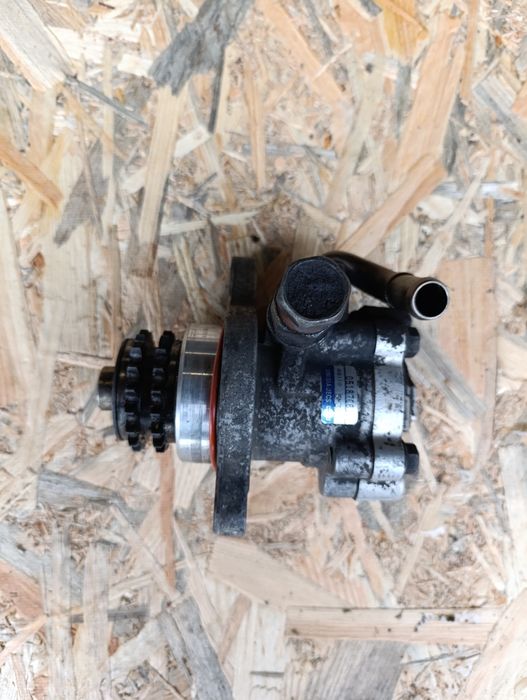 Насос ГУР Nissan Almera diesel 2.2