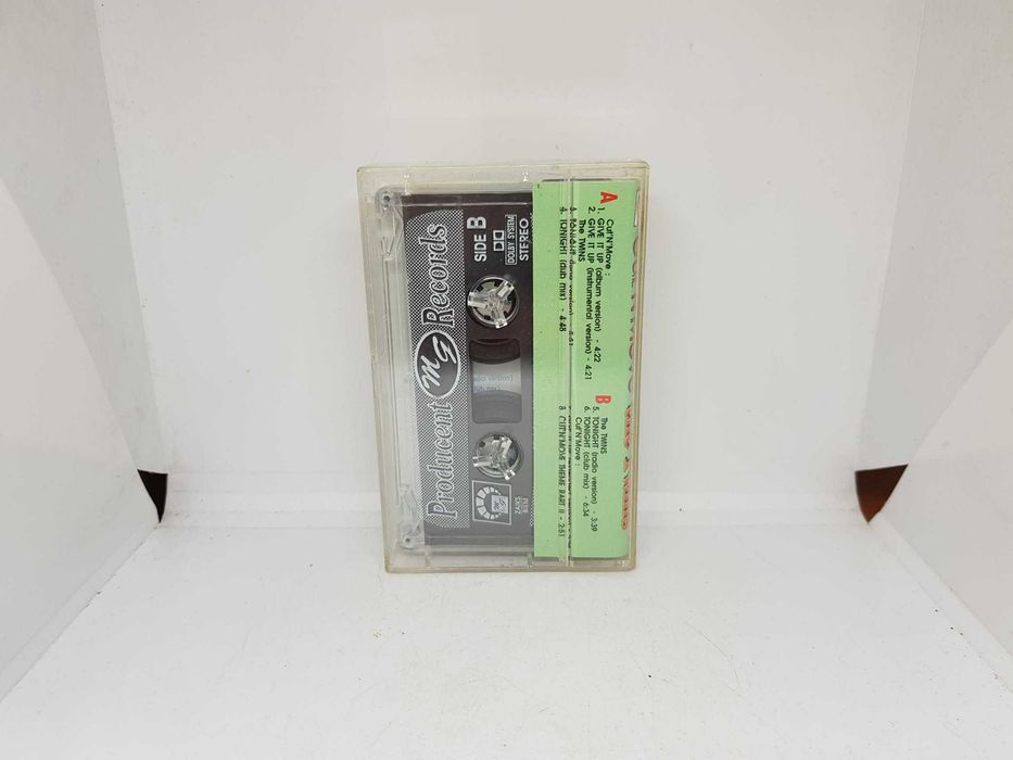 Kaseta magnetofonowa Cut 'N' Move - Give It Up