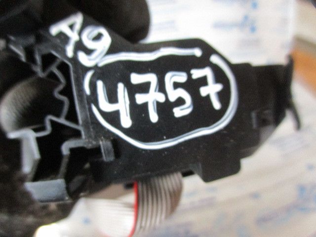 Comando / botão / interruptor multifunções TOYOTA ProAce (MDZ_)