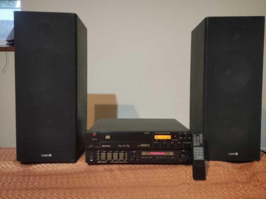 Wieża, sprzęt audio, zestaw muzyczny