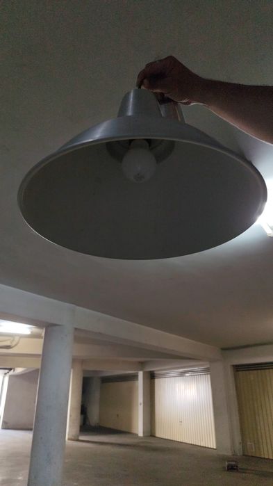 Candeeiro estilo industrial