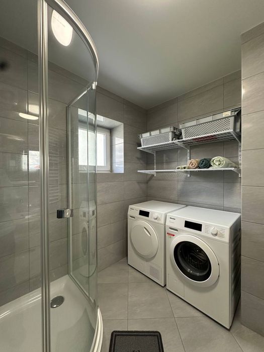 Сучасний сімейний будинок у передмісті Тернополя