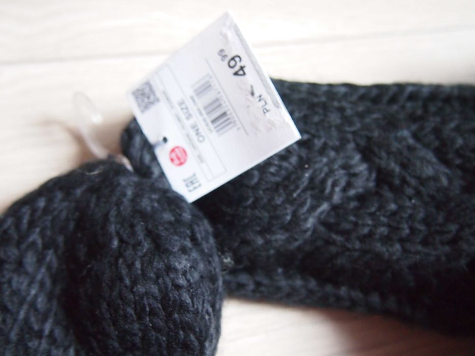 Nowe rękawiczki Reserved