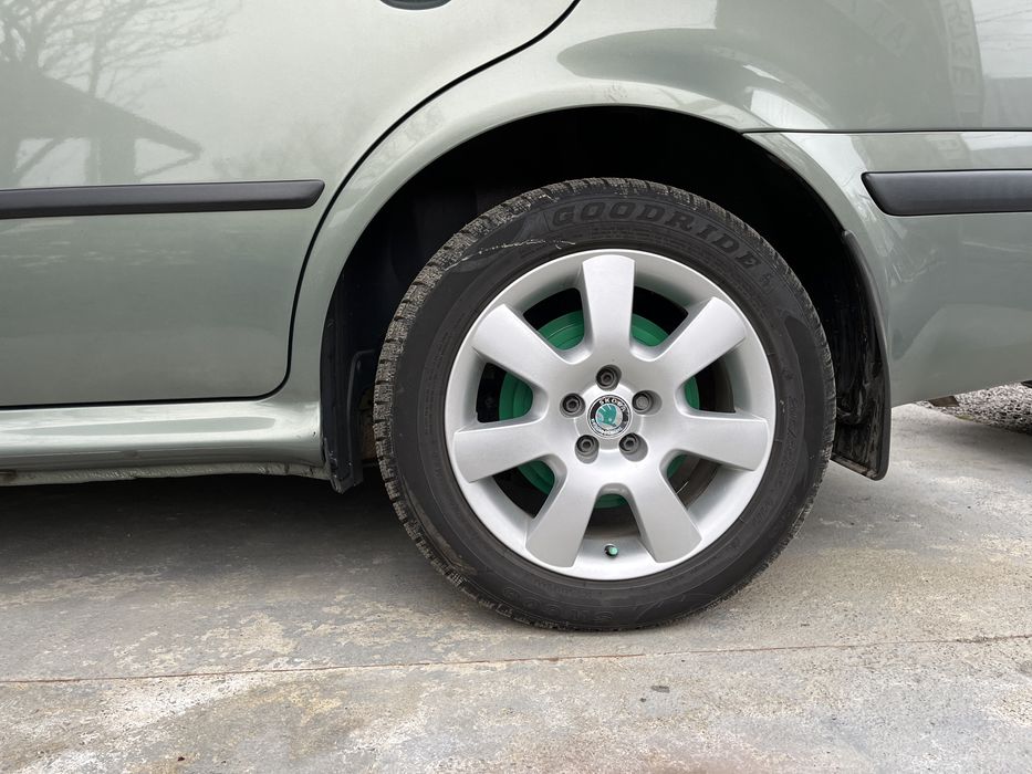 Шкода тур автомат