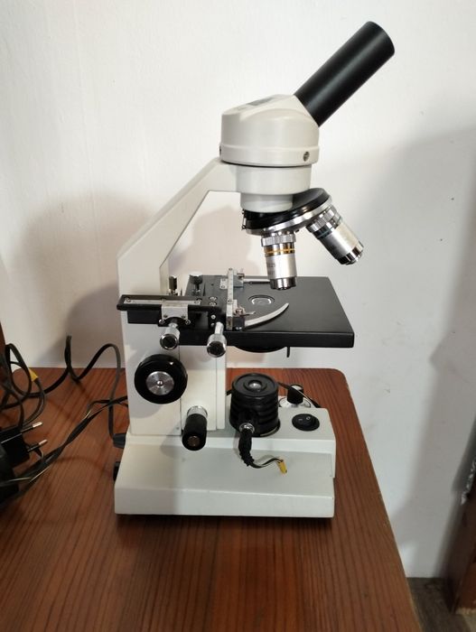 Microscópio novex fl100