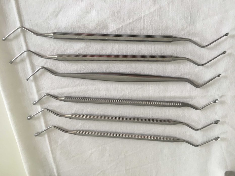 MATERIAL CIRÚRGICO (Dentária) - ÓTIMO ESTADO