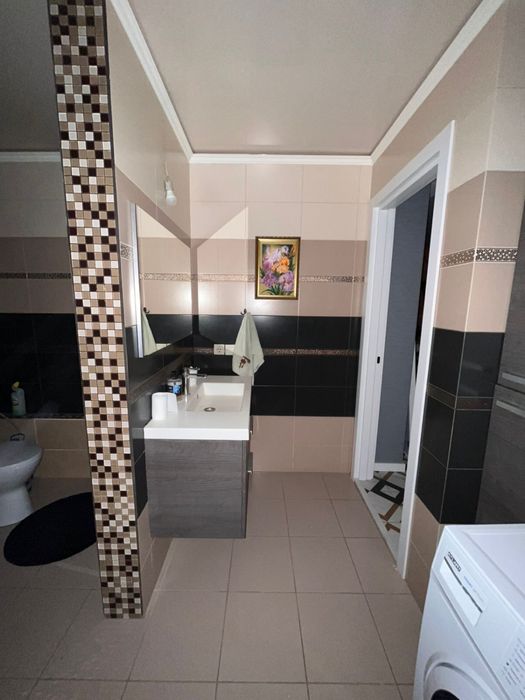 Продаж 2-кв 80 кв.м м.Бориспіль вул. Головатого.20