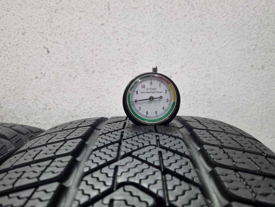235/45/18 98V Pirelli Winter Sotto Zero 3 TO ELEC-T KOMPLET