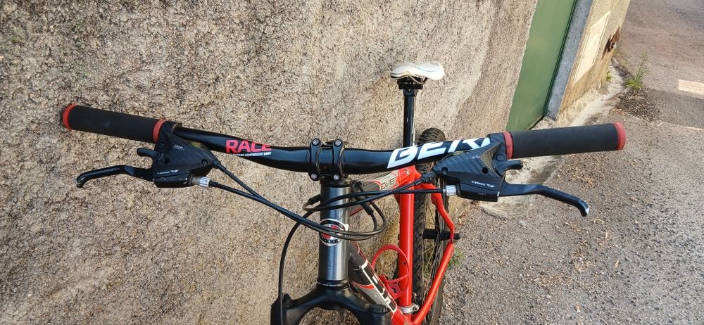 Vendo 2 bicicletas = BH e BMX