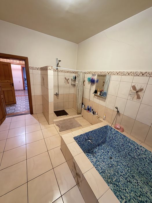 Будинок в Микитинці.