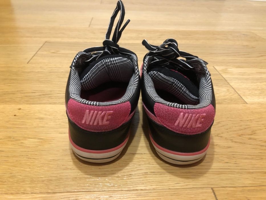 Czarne (różowe) skórzane buty sportowe przed kostkę, NIKE, 38 (24cm)