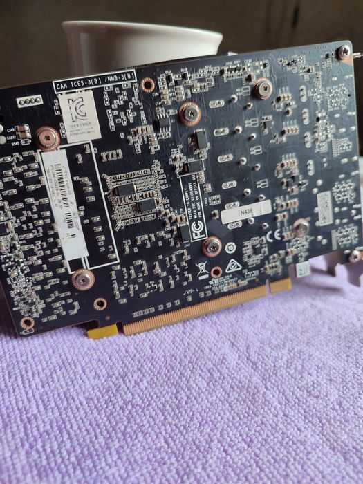 Продам відеокарту материнську плату і пам'ять