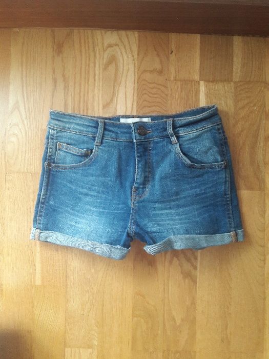 Calções de ganga novos da Mango, nr 34