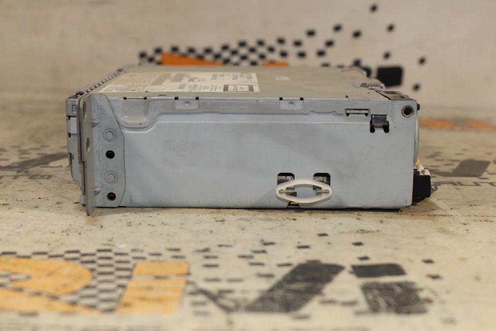 Rádio / auto-rádio BMW 1 (F20)